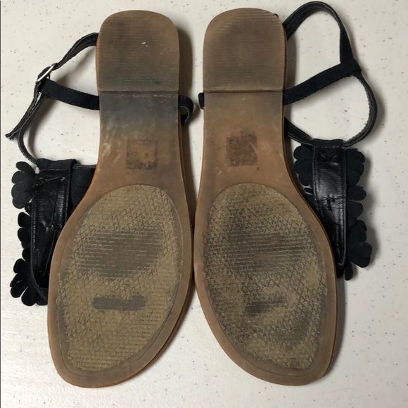Size 7/8 Rue21 black sandals - Picture 2 of 6